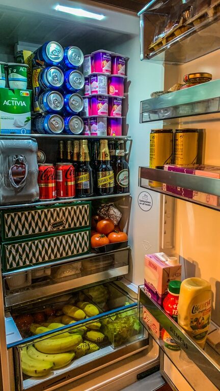 Praktyczne zasady organizacji lodówki i przechowywania produktów